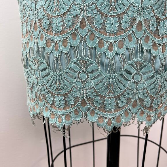 Cynthia Steffe Light Blue Short Sleeve Lace Overlay Women's Shift Dress Size 2 - Picture 3 of 10